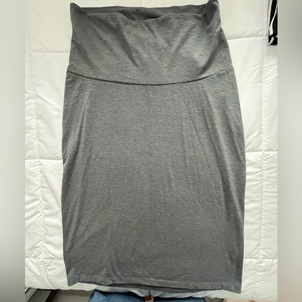 Old Navy Gray Women's Maternity Skirt. Size Small/Petite